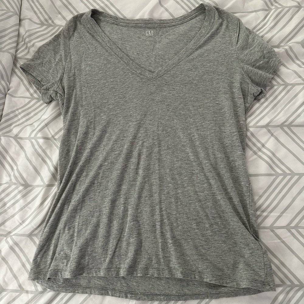 GAP tshirt